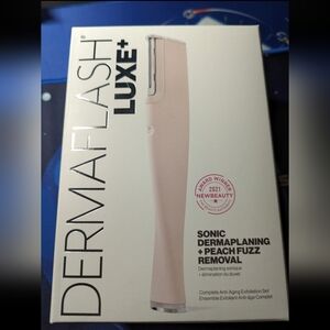 DERMAFLASH LUXE+ (MISSING PREFLASH) Sonic Dermaplaning + Peach Fuzz Removal NEW